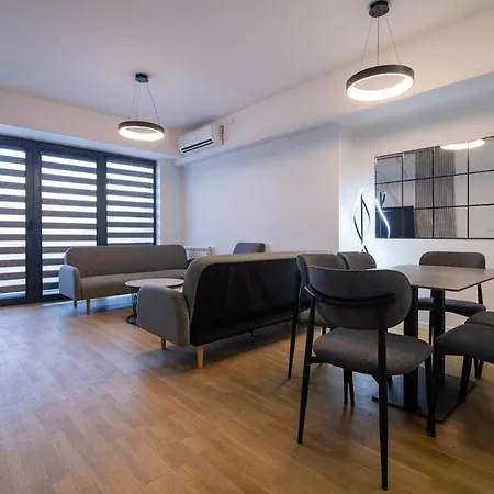 Grand Vardar Premium, Lux